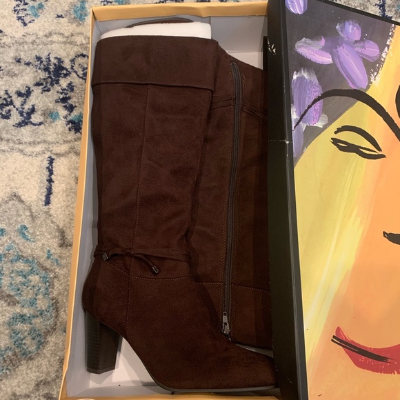 NWT Brown Suede Boots - Picture 2 of 7